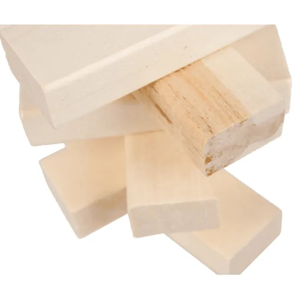 drewniana-wieza-mega-creative-material-karton-papier