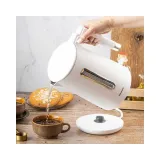 61568-marka-klausberg