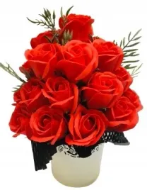 bukiet-box-z-kwiatami-mydlanymi-roze-pachna-dla-dzien-mamy-zona