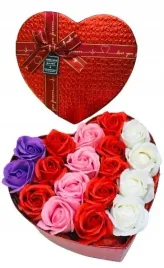 kolorowe-roze-mydlane-w-pudelku-prezent-urodziny-upominek-walentynki-box