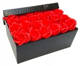 kwiaty-bukiet-flower-box-roze-na-urodziny-uroczystosc-18-kobiety-walentynki