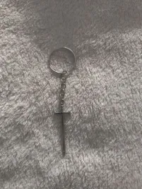 brelok-breloczek-miecz