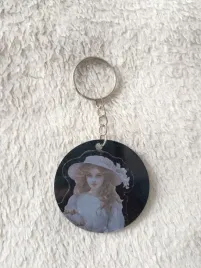 brelok-breloczek-dziewczynka-dziewczyna