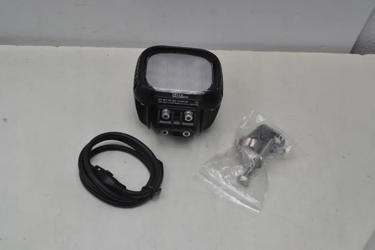 lampa-robocza-led-valuefit-3000-lm-hella-1ga-357-109-002-wersja-europejska