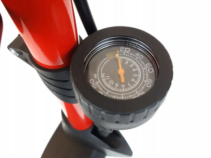 pompka-reczna-metalowa-z-manometrem-amio-jakosc-stan-nowy-marka-inna