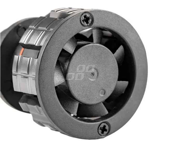 zarowki-samochodowe-hb4-led-cob-4side-amio-liczba-sztuk-2-szt