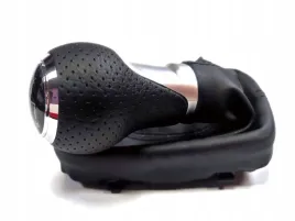 galka-zmiany-biegow-z-mieszkiem-do-audi-a3-8p-6b