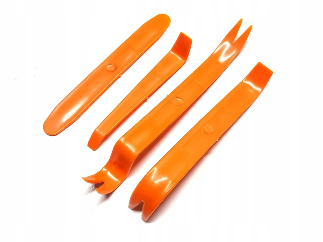 sciagacze-do-tapicerk-i-klipsow-4-elementy-stan-nowy