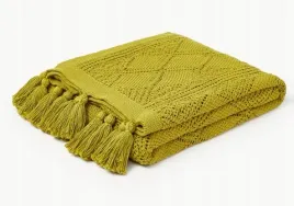 kocyk-dziergany-z-fredzlami-sarah-westwing-130x170-cm