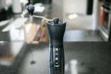 hario-mini-mill-slim-plus-mlynek-do-kawy-funkcje-brak