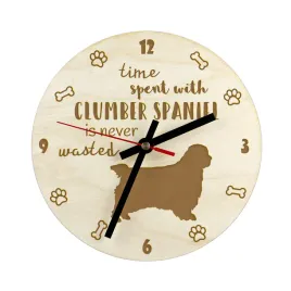 clumber-spaniel-zegar-z-psem-drewniany-zegar-z-grawerem-personalizowany