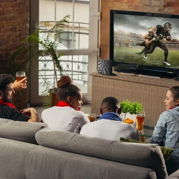 smart-tv-box-android-9-64bit-6k-wifi-802-11n-hdr-pilot-dekoder-lan-stan-nowy-mapy-w-zestawie-brak