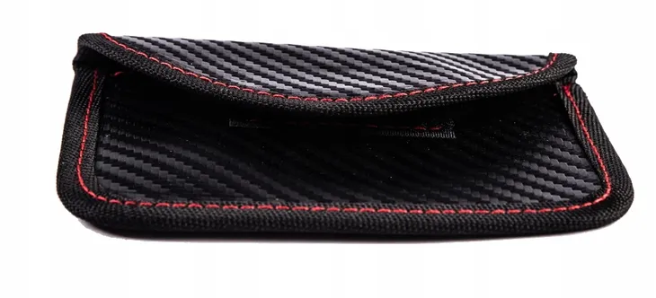 etui-na-kluczyk-blokujace-sygnal-keyless-rfid-numer-katalogowy-producenta-etui-carbon-poziomy-stan-nowy