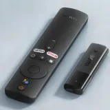 mala-przystawka-smart-tv-xiaomi-android-chromecast-dostawca-map-inny