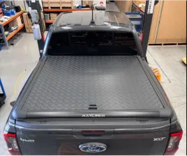 zabudowa-paki-ford-ranger-2023-pokrywa-paka-aluminiowa-czarna-klapa