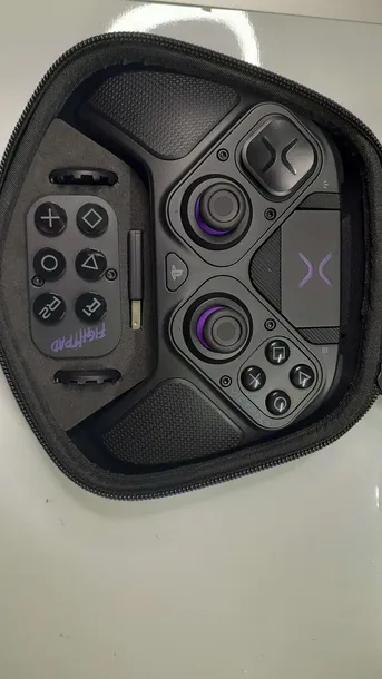 victrix-pro-bfg-ps5-pro-kontroler-controller-komunikacja-bezprzewodowa-bluetooth
