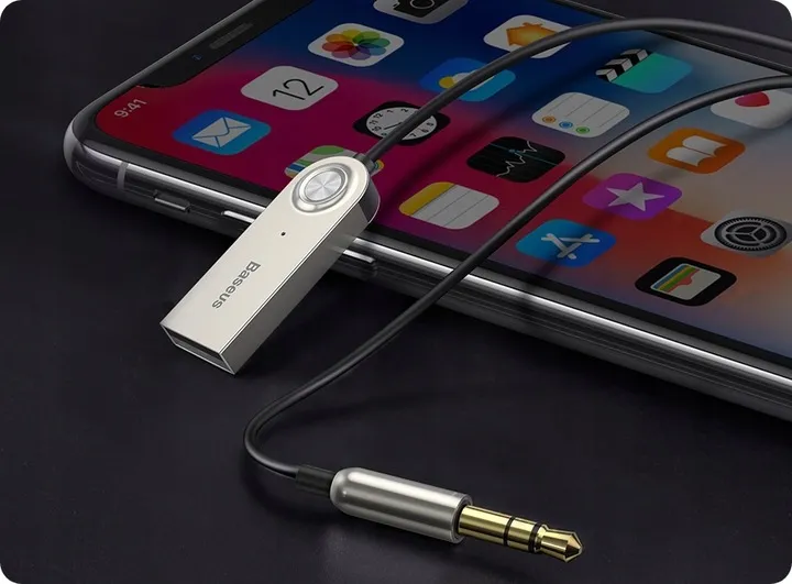 baseus-transmiter-adapter-odbiornik-audio-bluetooth-aux-do-samochodu-funkcje-zestaw-glosnomowiacy
