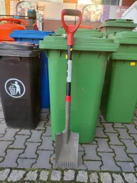 hermes-szpadel-ogrodniczy-hartowany-prosty