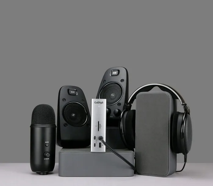 caldigit-ts4-thunderbolt-station-4-stacja-dokujaca-glebokosc-siedziska-1-cm