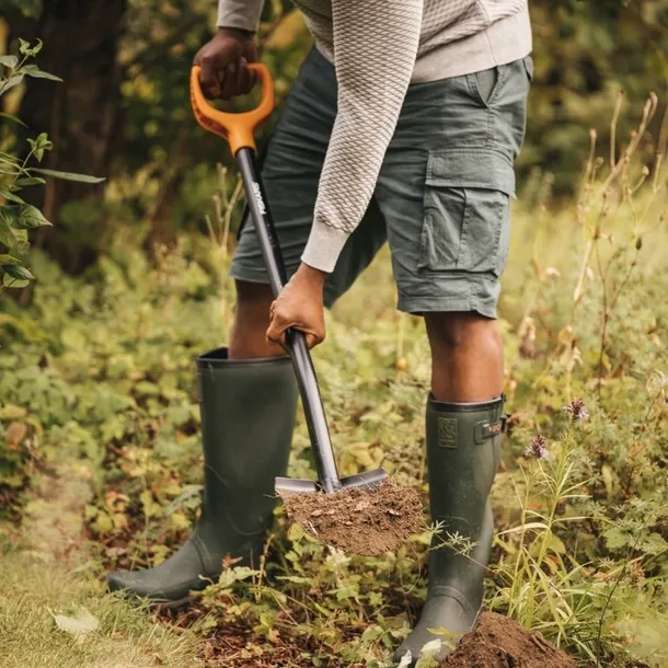 fiskars-solid-szpadel-18x117cm-ostry-material-glowicy-metal