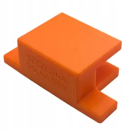 przyrzad-do-montazu-frontow-szafek-w-meblach-szczelina-dolna-0mm-na