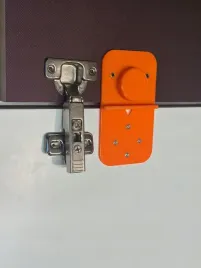 szablon-montazowy-do-prowadnikow-zawiasow-nakladanych-meble-na-wymiar