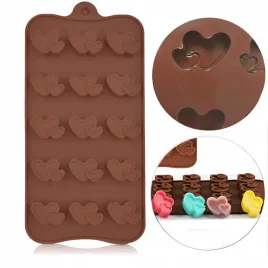 foremka-silikonowa-do-czekoladek-lodu-pralinek-forma-serduszka