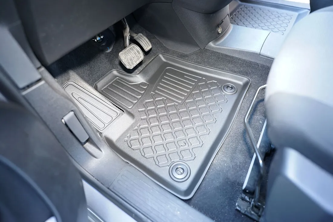 opel-e-combo-e-van-electric-od-2023-teraz-guardliner-653777
