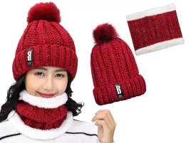 bordowy-komplet-zimowy-czapka-z-pomponem-miekki-cieply-komin