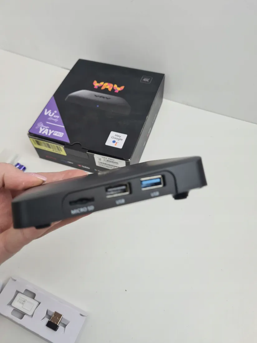 dekoder-telewizyjny-vu-yay-pro-13697-android-tv-4k-streaming-box-android-stan-powystawowy
