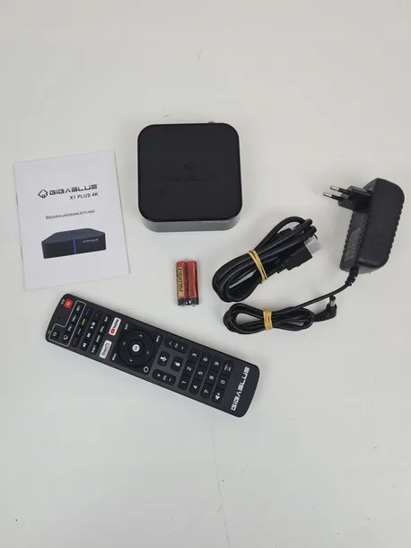 dekoder-telewizyjny-gigablue-x1-plus-4k-android-iptv-ott-1x-tuner-dvb-s2x-rodzaj-kabel-pilot-przewod-zasilajacy