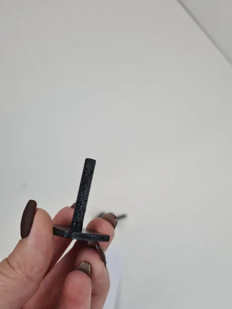 adaptery-relingow-thule-889301-szerokosc-produktu-3-cm