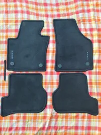 oryginalne-dywaniki-welurowe-seat-leon-ii-gen-od-2005-roku