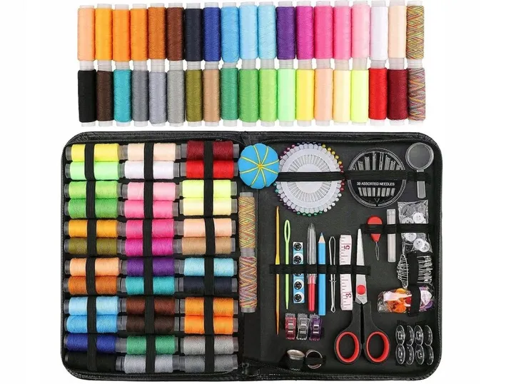 zestaw-krawiecki-183-elementy-elementy-zestawu-agrafki-igly-miara-naparstek-nawlekacz-nici-nozyczki-poduszka-na-szpilki-inne-stan-nowy