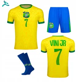 komplet-stroj-pilkarski-vinicius-jr-brazylia-getry-rozm-134-cm