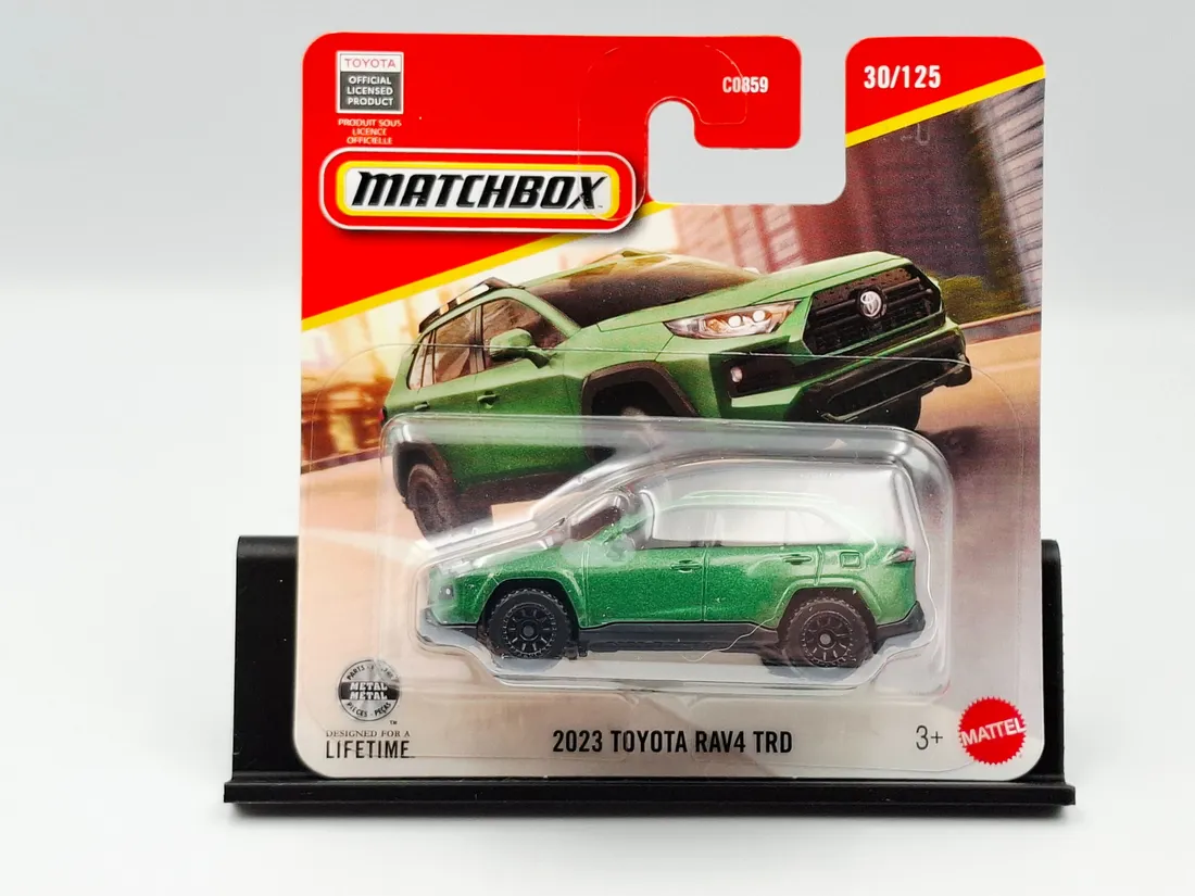 matchbox-2023-toyota-rav4-trd-bohater-brak