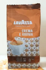 lavazza-crema-e-aroma-kawa-ziarnista-mieszana-1kg
