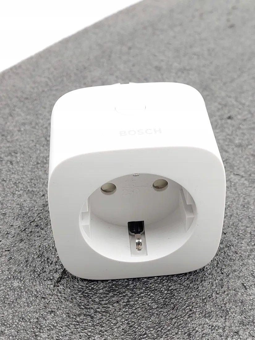 gniazdko-bosch-smart-home-wifi-stan-powystawowy