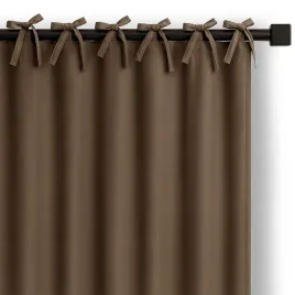 zaslona-brazowa-carli-140x250-cm-matowa-na-troczkach-do-salonu-restilo