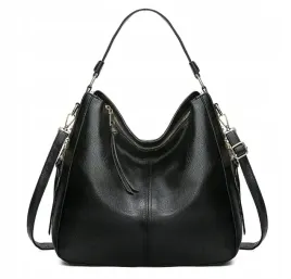 torebka-czarna-damska-eko-skora-miejska-pojemna-do-reki-na-ramie-pasek