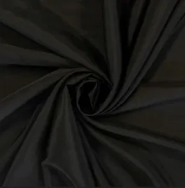 material-czarny-10m-do-dekoracji-scianki-urodziny