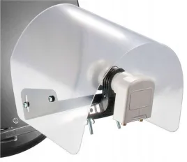 oslona-konwertera-lnb-anteny-satelitarnej-przeciwdeszczowa-na-deszcz