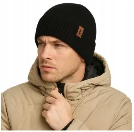czarna-meska-czapka-zimowa-uniwersalna-welna-merino-polski-produkt