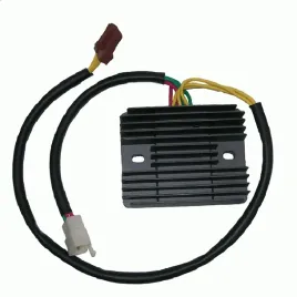 regulator-napiecia-piaggio-125-500-4t-4-3-piny