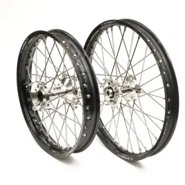 rex-wheels-kompletne-kolo-tylne-rex-18-cali-18-215-czarna-felga-srebrna-pi