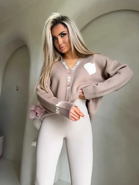 sweter-by-me-serca-bezowy-rozmiar-uniwersalny