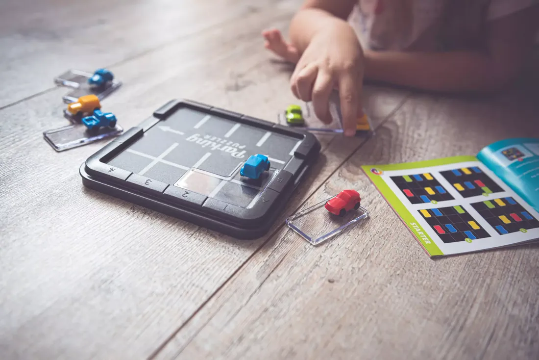 smart-games-parking-puzzler