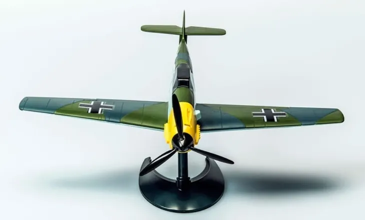 model-do-skladania-messerschmitt-bf109-klocki-plec-brak-informacji