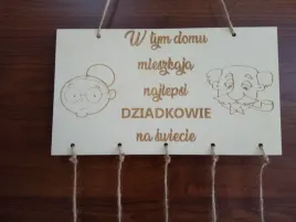 tabliczka-z-sercami-na-dzien-babci-i-dziadka
