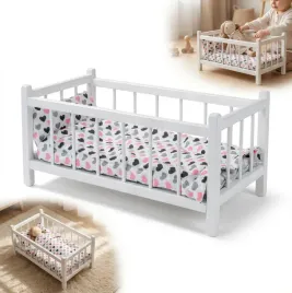 lozeczko-drewniane-biale-dla-lalek-materac-posciel-w-male-serca